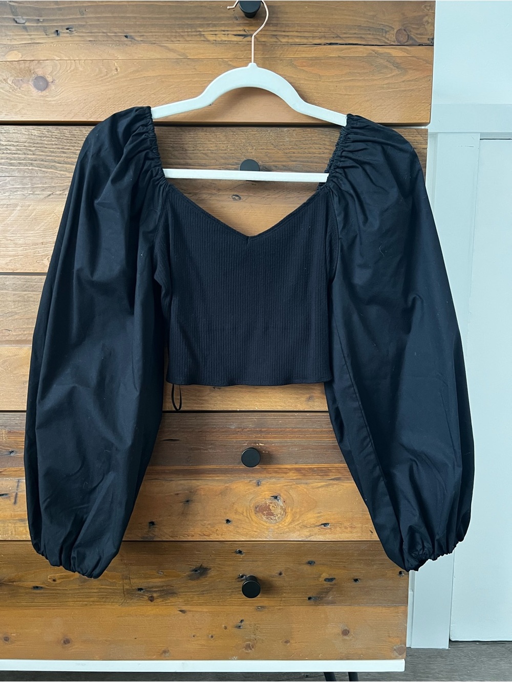 Abercrombie Black Cropped Puff Sleeve